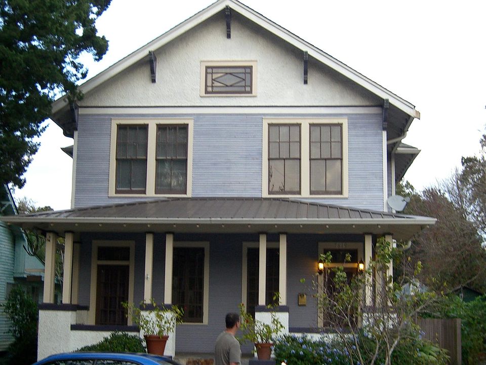 1st image of 7821 Willow St