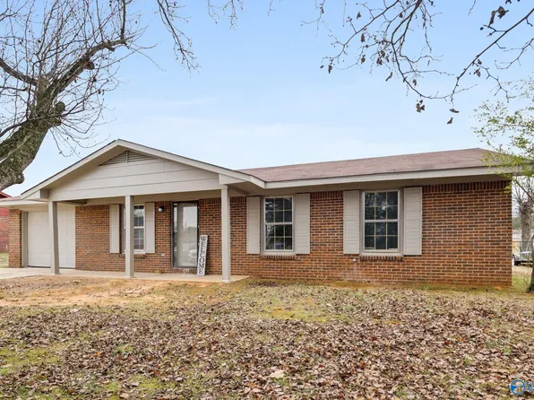 2108 Stanford St, Athens, AL 35611