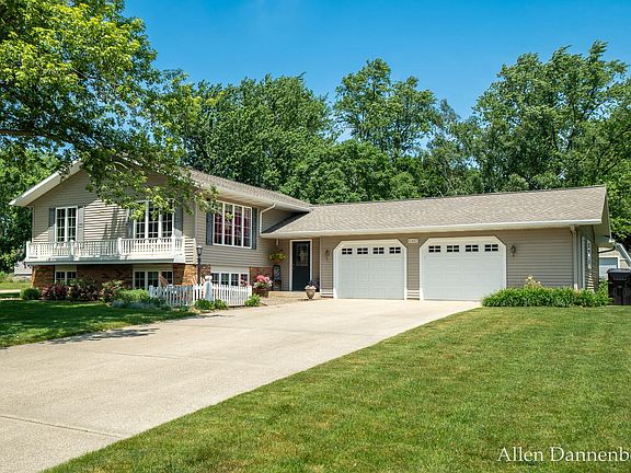 4th image of 10497 Beechnut Ln