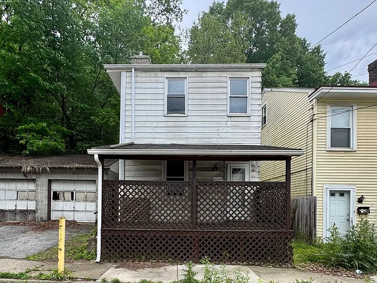 3150 Lecky Ave — Photo 1