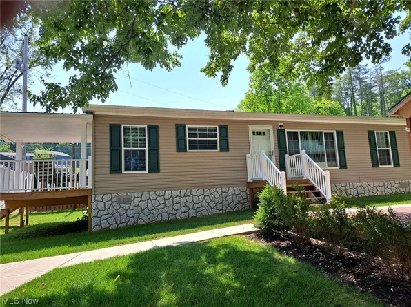 58327 Lashley Rd, Senecaville, OH 43780