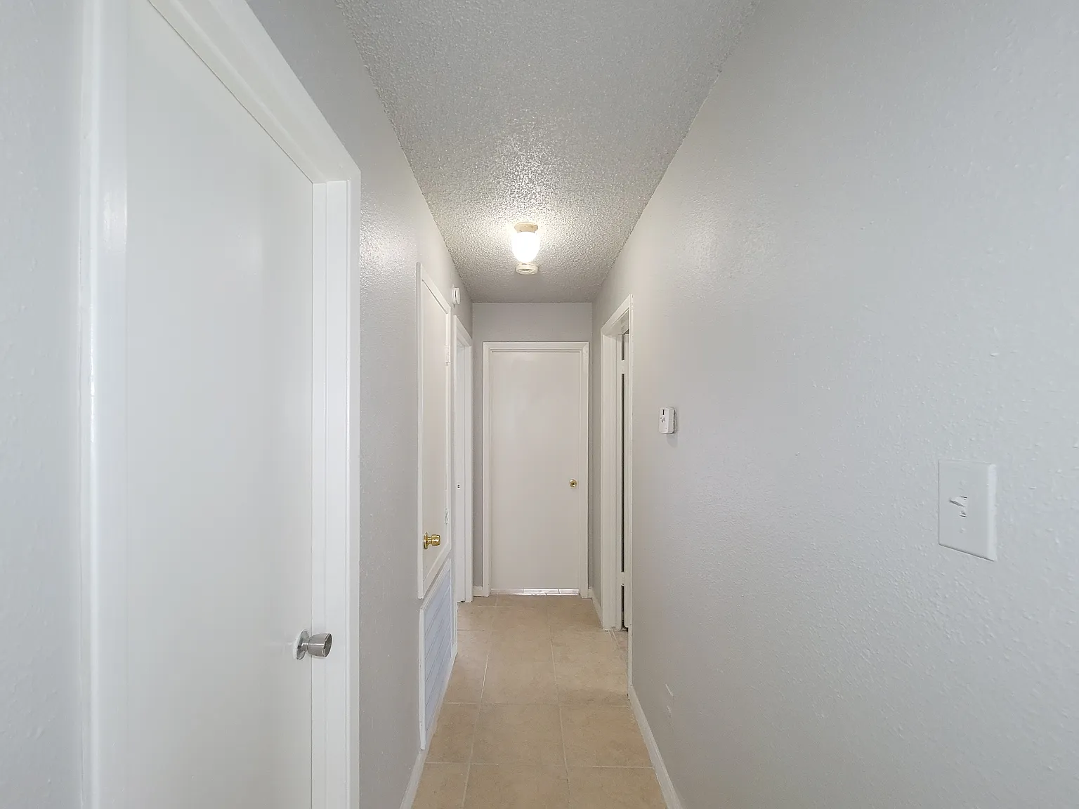 3 bed, 1144 sqft, $1,550 — Photo 2