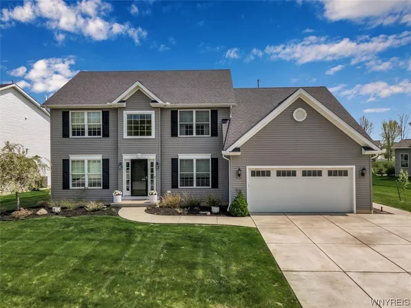 9315 Kristina Cir, Clarence Center, NY 14032