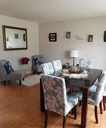 3rd image of 275 Waterman Dr