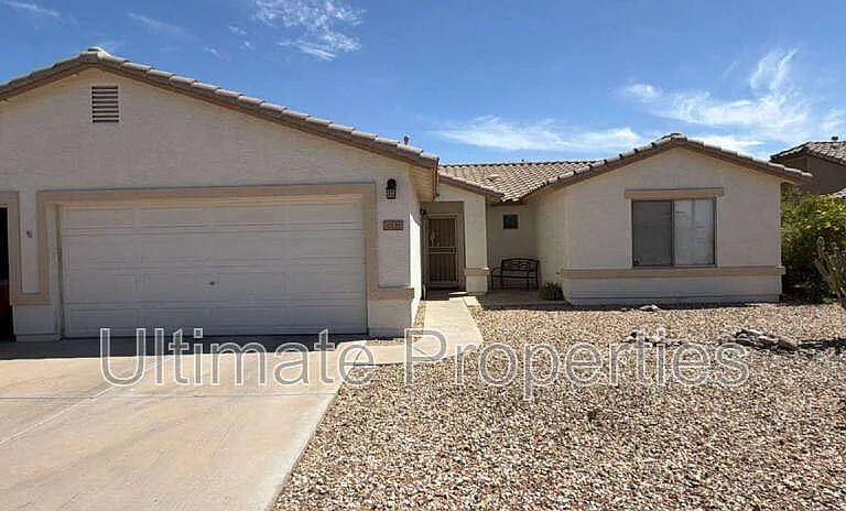 10539 W Wilshire Dr — Photo 1
