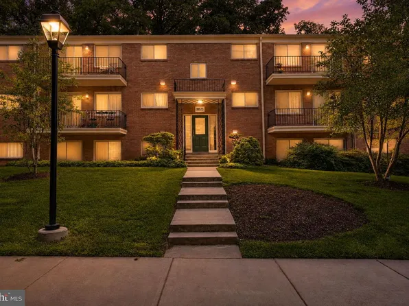 10607 Kenilworth Ave #K-202, Bethesda, MD 20814