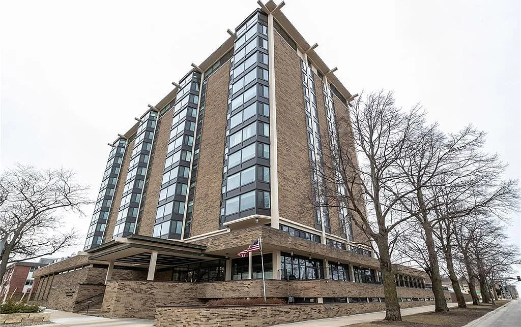 2 bed, 1134 sqft, $1,850 — Photo 1