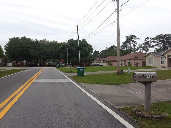 5th image of 713 Cloverleaf Blvd