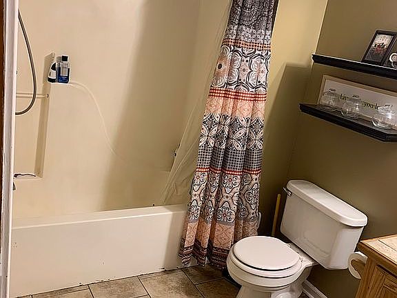 2nd image of 1035 Camille Dr