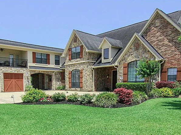 3921 Quail Run Dr, Pearland, TX 77584