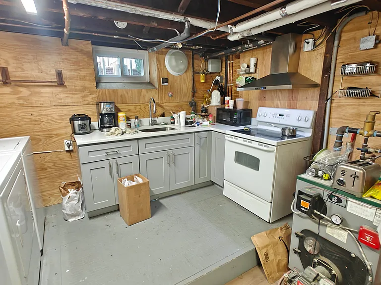34 5th St #1C — Photo 9
