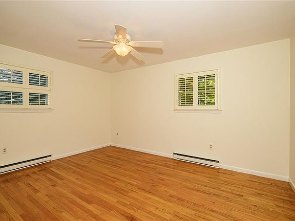 4th image of 1644 9th St