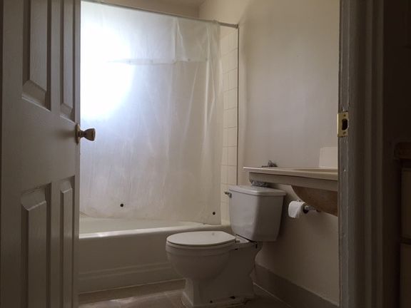 4th image of 2330 Gabriel Ave APT 1