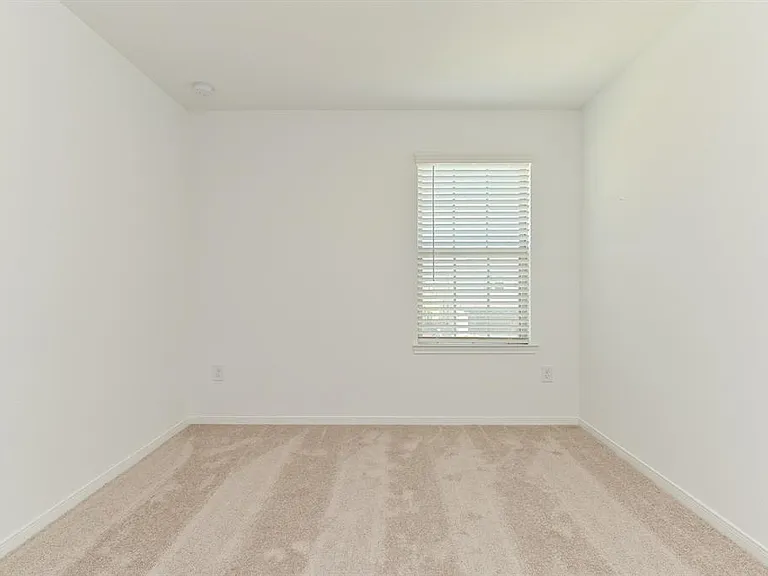 1005 Greenshank Dr — Photo 23