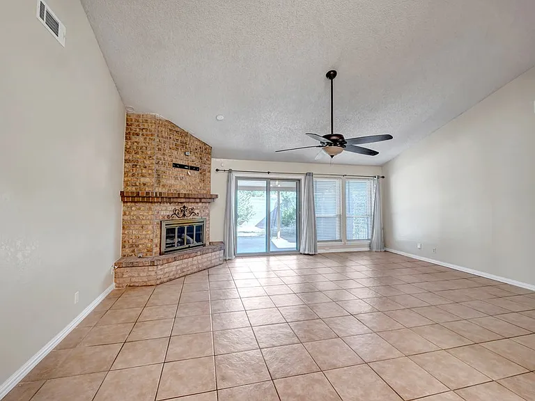 4202 Merrill Dr — Photo 13