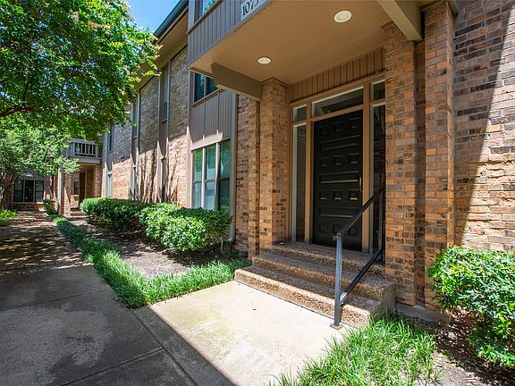 3rd image of 10734 Park Village Pl #A