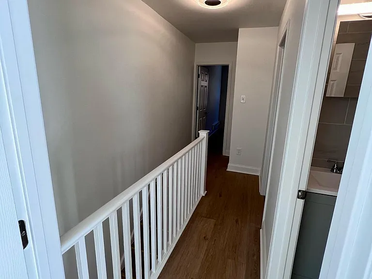 263 E Penn St — Photo 10