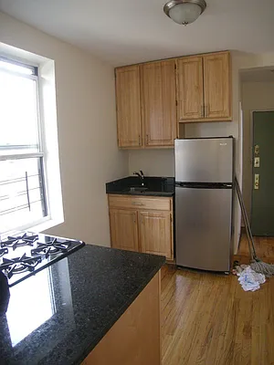 Rented by Vickers Realty | media 2