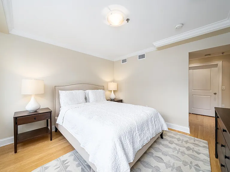 510 Park Ave #3 — Photo 18