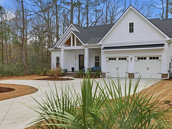 2nd image of 475 Old Augusta Dr.