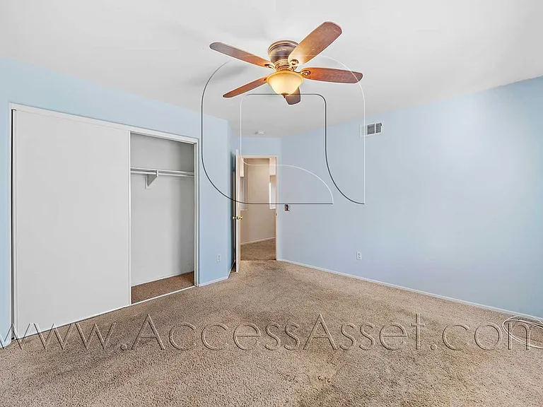 1358 Baldwin St — Photo 25