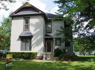137 E Chestnut St, Wauseon, OH 43567