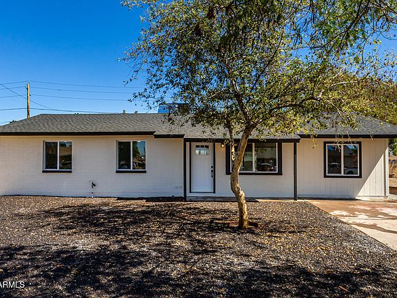 3rd image of 3121 N 35TH Drive