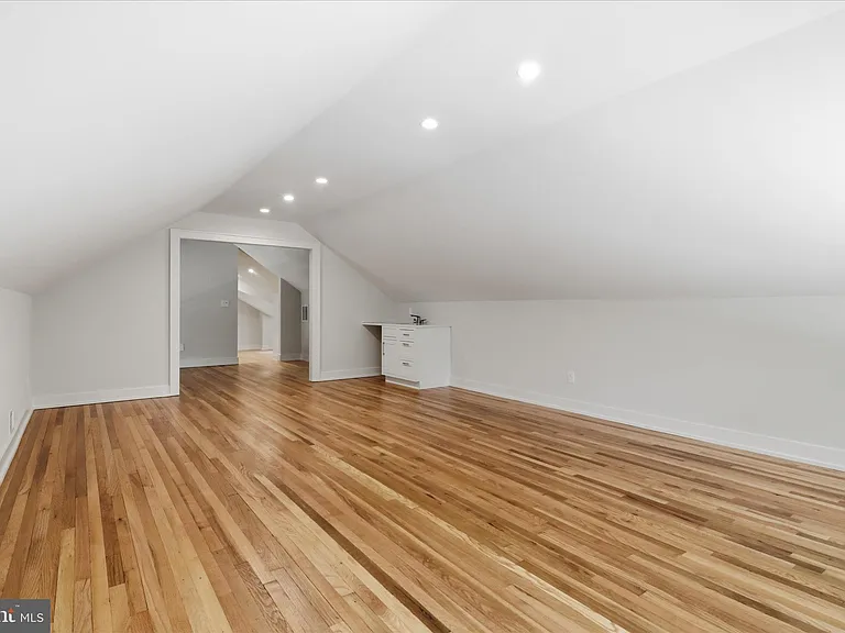 5921 Chesterbrook Rd — Photo 73