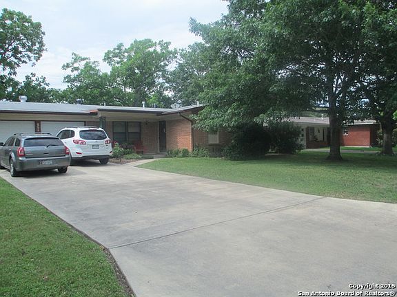 3rd image of 233 E Langley Blvd