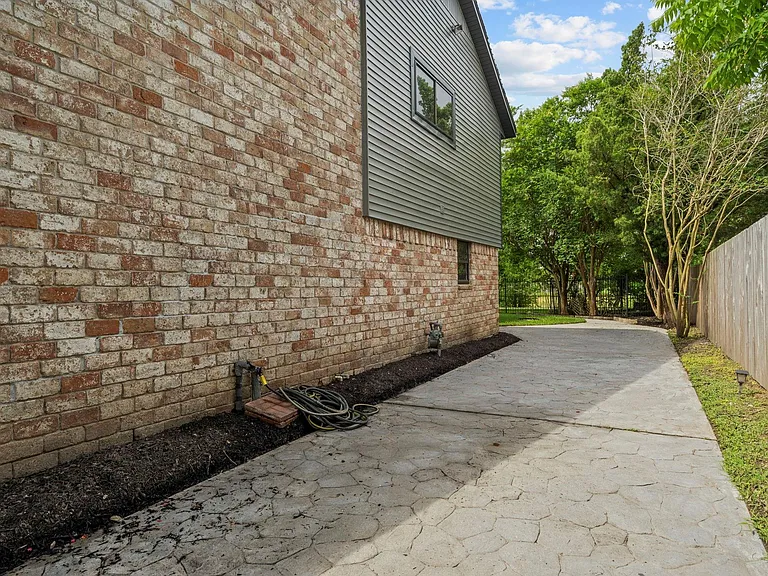 11118 Sagecountry Dr — Photo 38