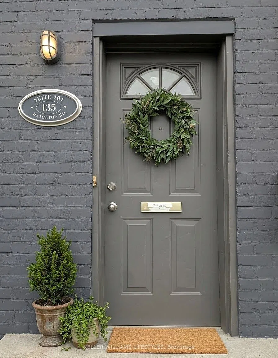 2 bed, $1,650 — Photo 1