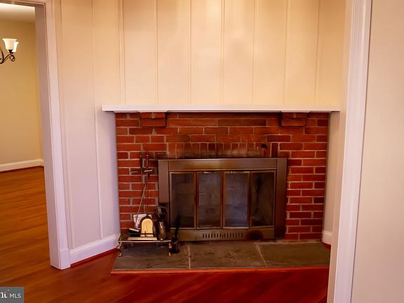 4th image of 708 W Montgomery Ave