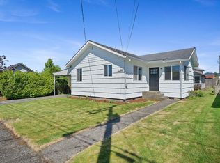 507 Cedar Ave, Tillamook, OR 97141
