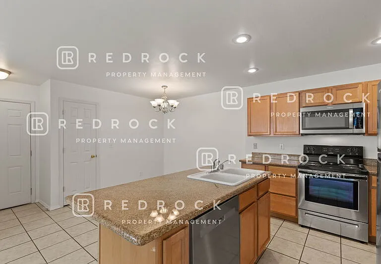 12306 W 9th Ave — Photo 3