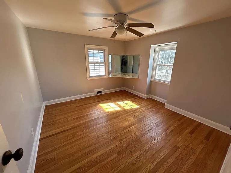 4115 Old Milford Mill Rd — Photo 8