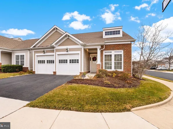 8410 Stargazer Lily Ct, Lorton, VA 22079