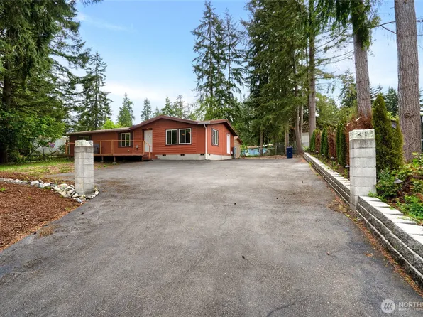 12219 Freeway Place, Everett, WA 98208