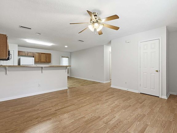5th image of 3399 SW Sisters Welcome Rd