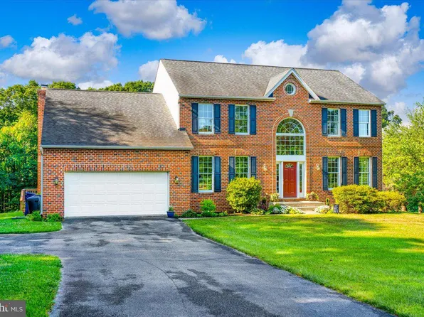 12625 W Oak Dr, Mount Airy, MD 21771