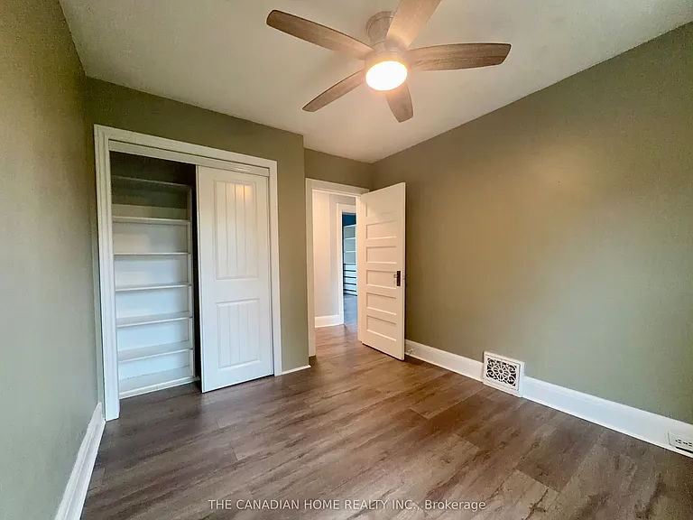 71 English St — Photo 27