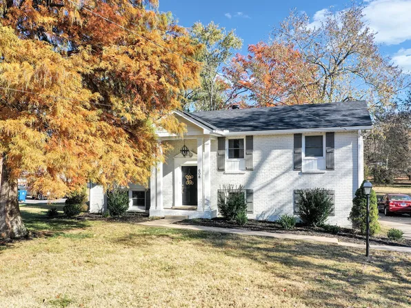 608 Harpeth Pkwy E, Nashville, TN 37221