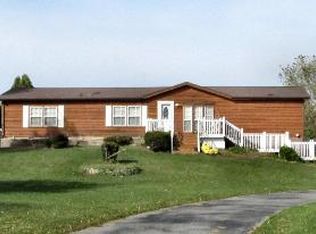 617 E 900 N, Westville, IN 46391