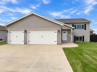 408 3rd Ave SW, Surrey, ND 58785