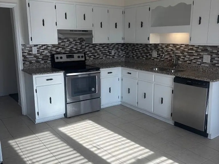 3403 Ravenwood Dr — Photo 10