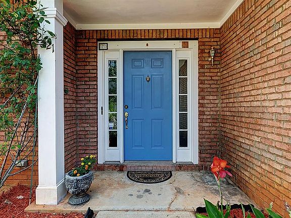 3rd image of 2121 Summer Wind Dr SW