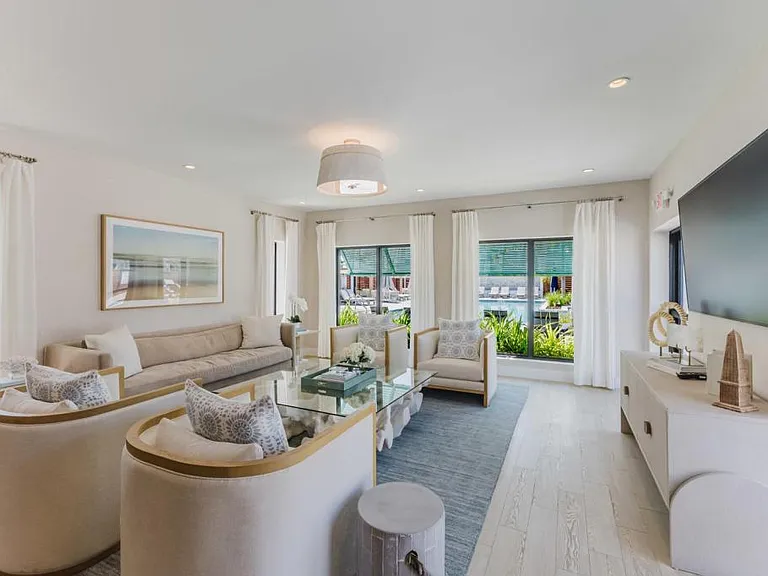11596 Palm Dr — Photo 11