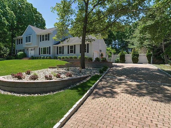Paver Driveway, Stone Scapin