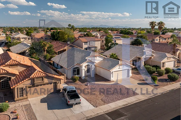 9723 W Mohawk Ln — Photo 4