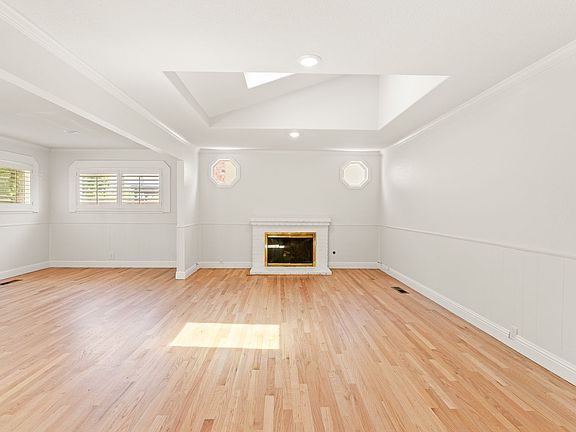 4th image of 6923 Lassen St