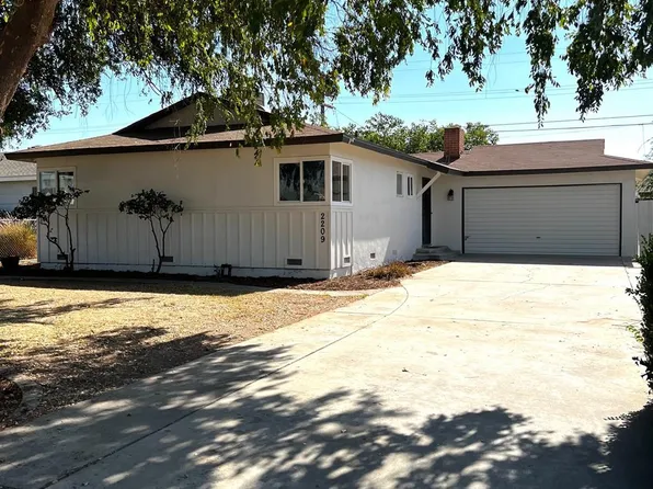 2209 Bradley Ave, Bakersfield, CA 93304